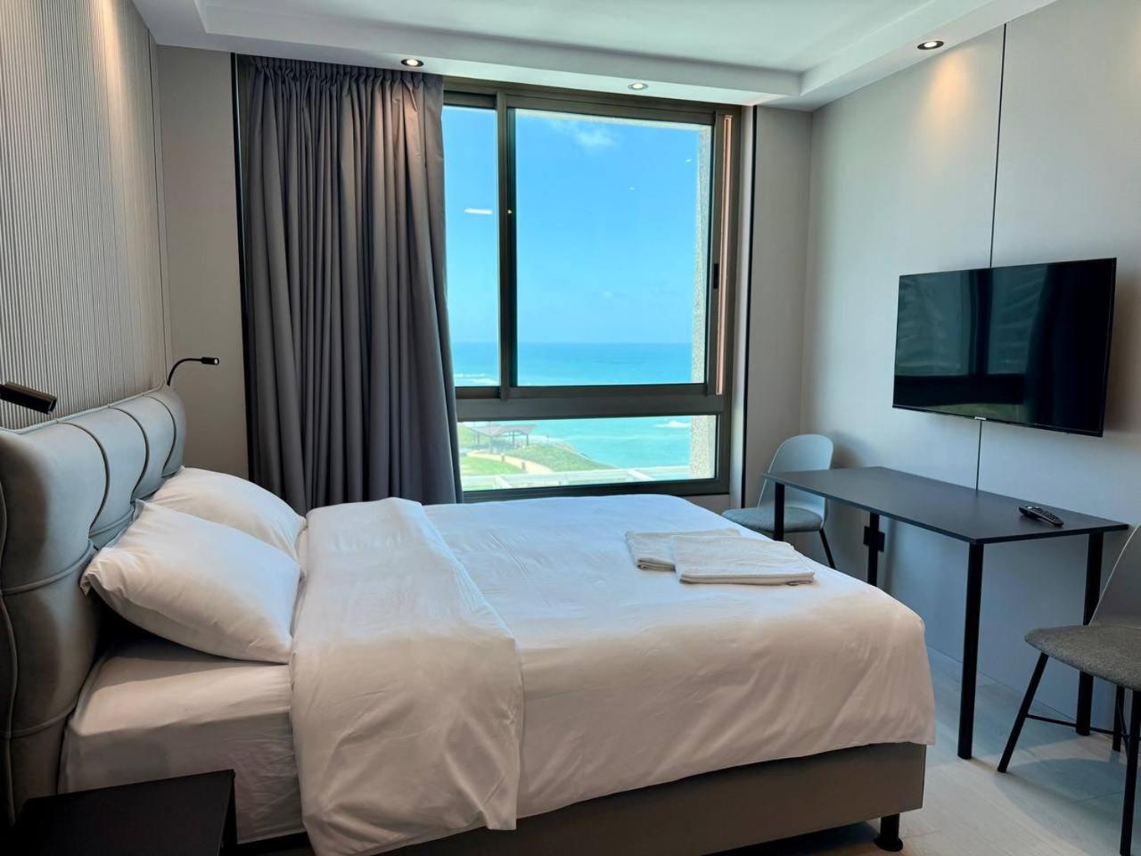 Carmel Holiday Apartments Netanya Eksteriør billede